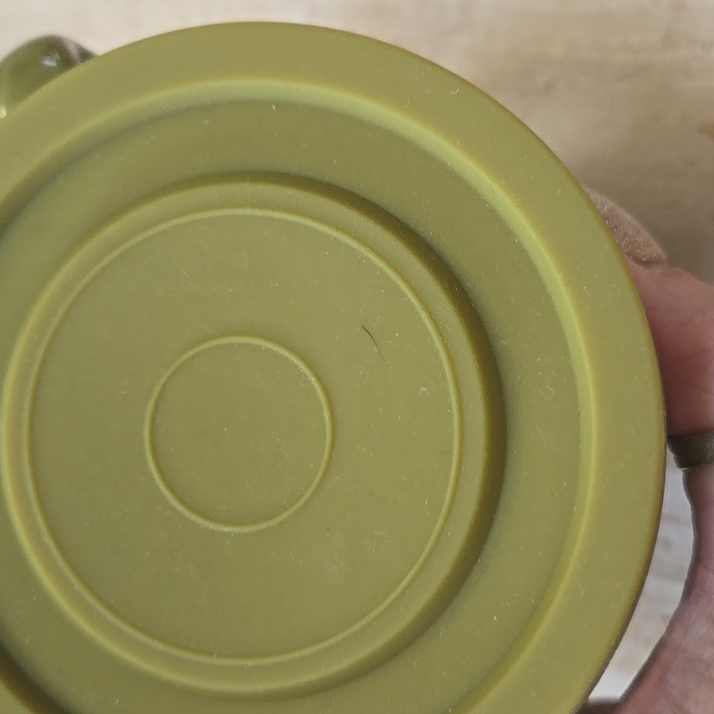 NEW The Old Pottery Company Olive Green Pint Mug with Lid - Picture 4 of 7